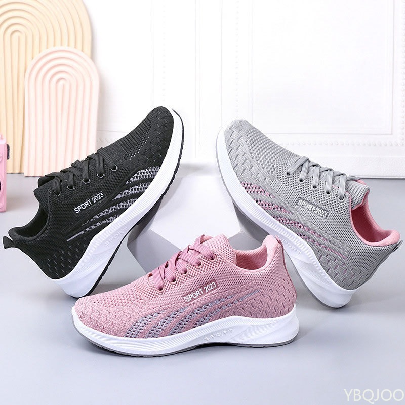 أحذية نسائية رياضية كبيرة الحج - مراجعة Running Gear For Women وسعره